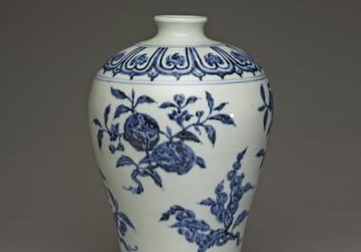 图片[2]-Meiping vase with flowers and fruit of the four seasons in underglaze blue, Ming dynasty, Yongle reign (1403-1424)-China Archive